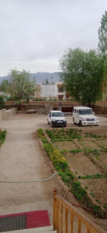 Lhardak Home Stay Leh Exterior foto